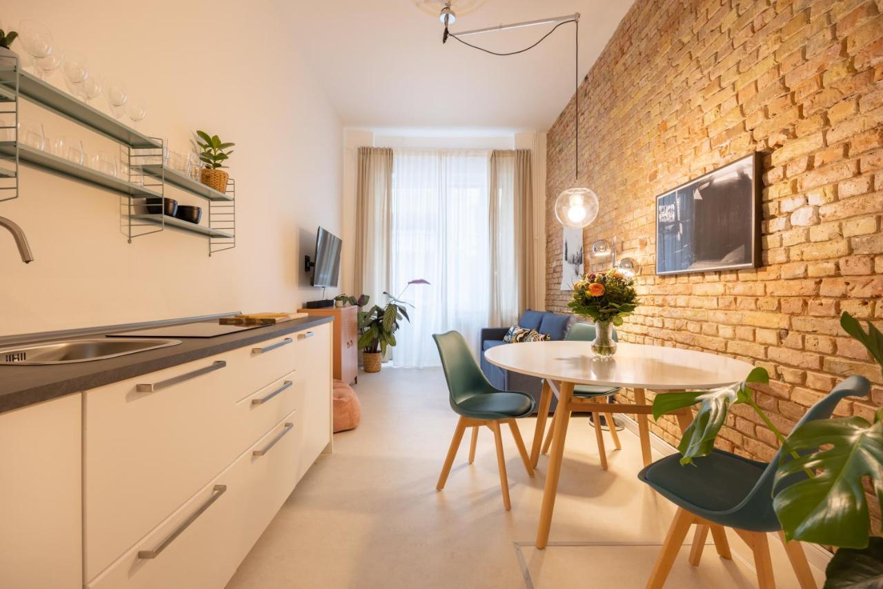 Great 2-Room Apartment Berlin Bagian luar foto